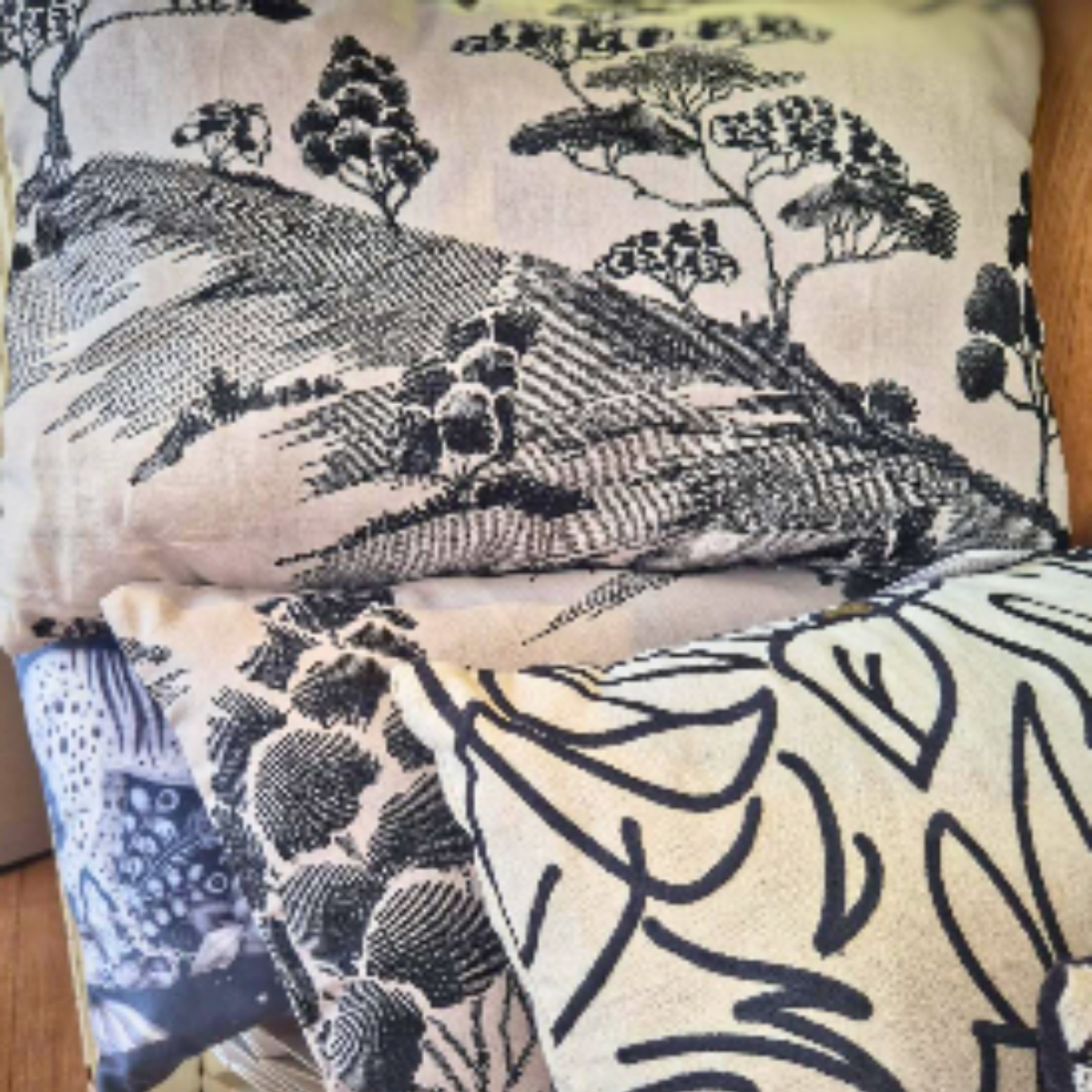Cushions upholstery decoration living room Reims